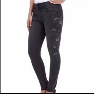 Seven7 Black Floral Skinny Jeans